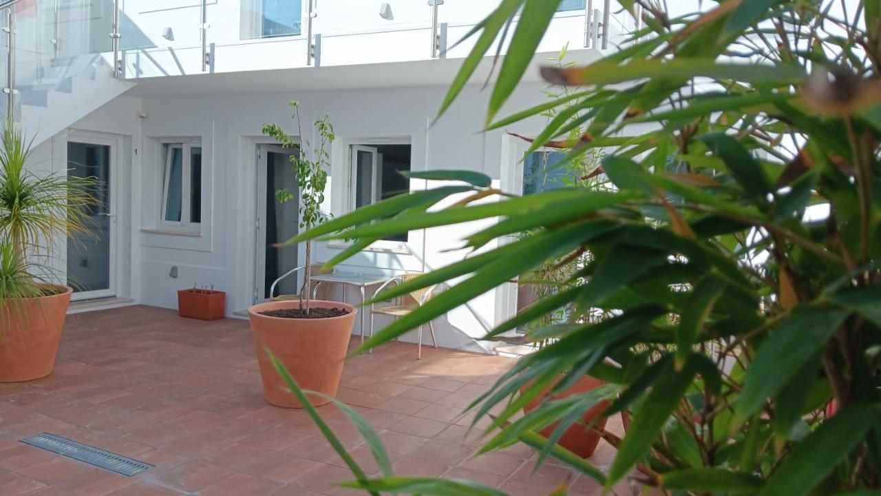 Apartamentos Naturalis 빌라노바데밀폰테스 외부 사진
